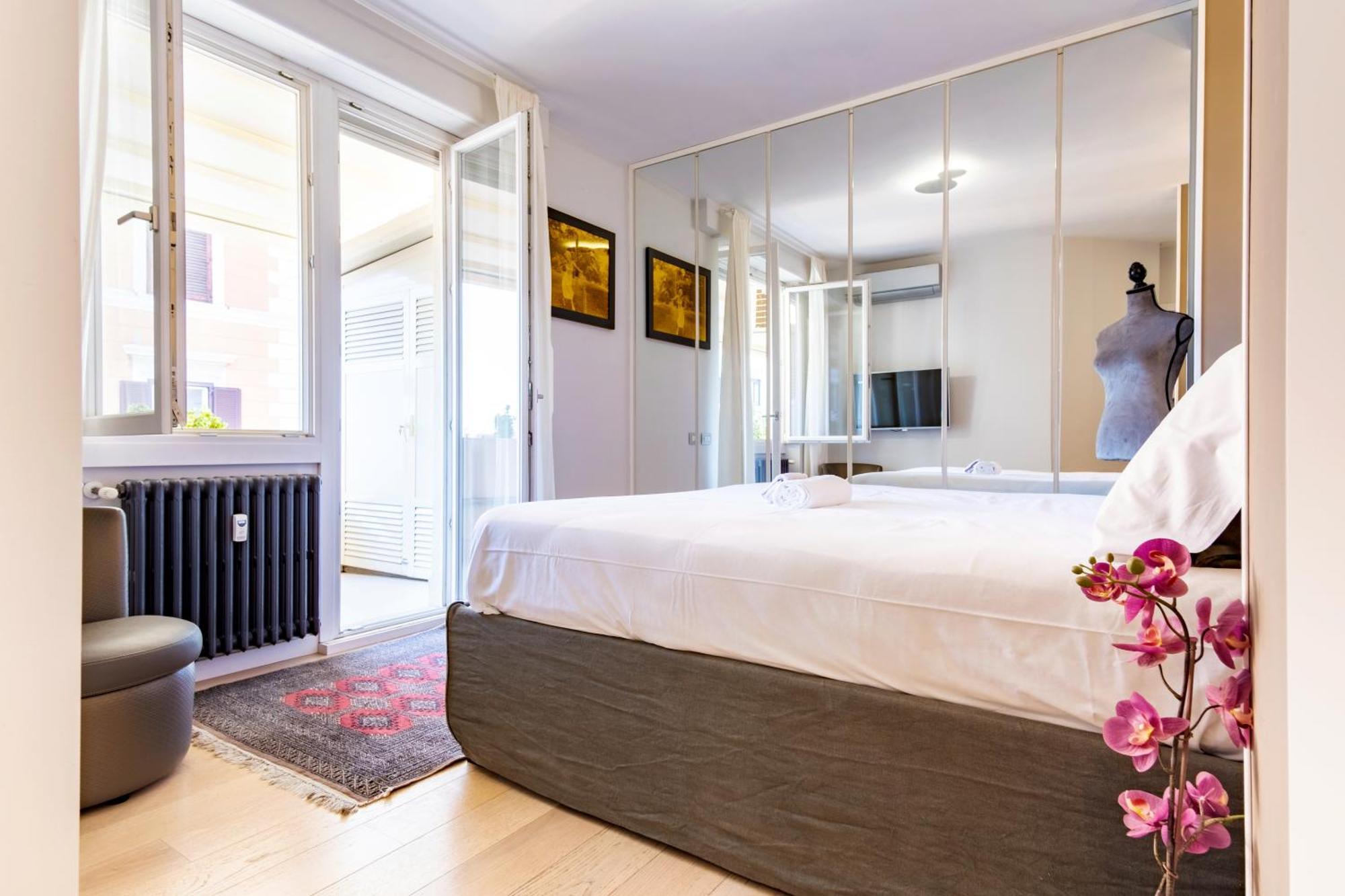 Elegantis Penthouse In The Heart Of With Private Terrace And View Rom